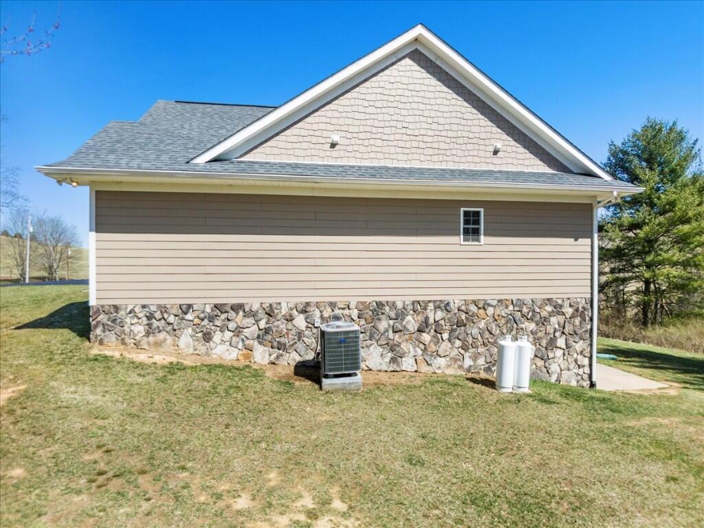 4030 Old Baltimore Road Draper, VA 24324 - Photo 61 of 105 069-67