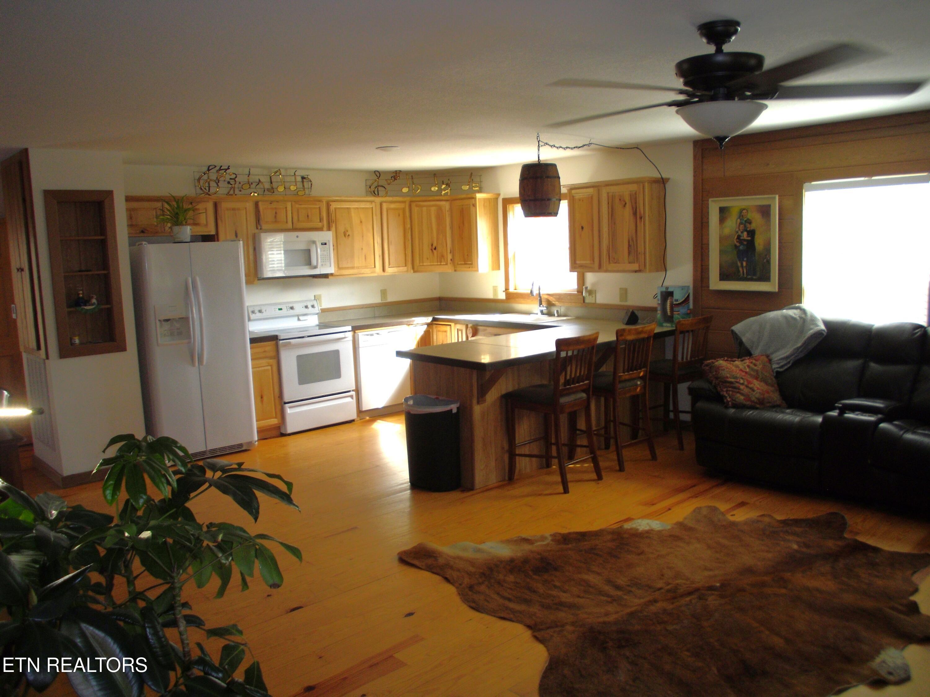 1225 Louvaine Road Jamestown, TN 38556 - Photo 8 of 27 SAM_3665