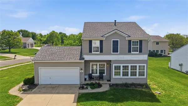 $384,900 | 70 East Long Meadow Drive, Springboro, OH 45066