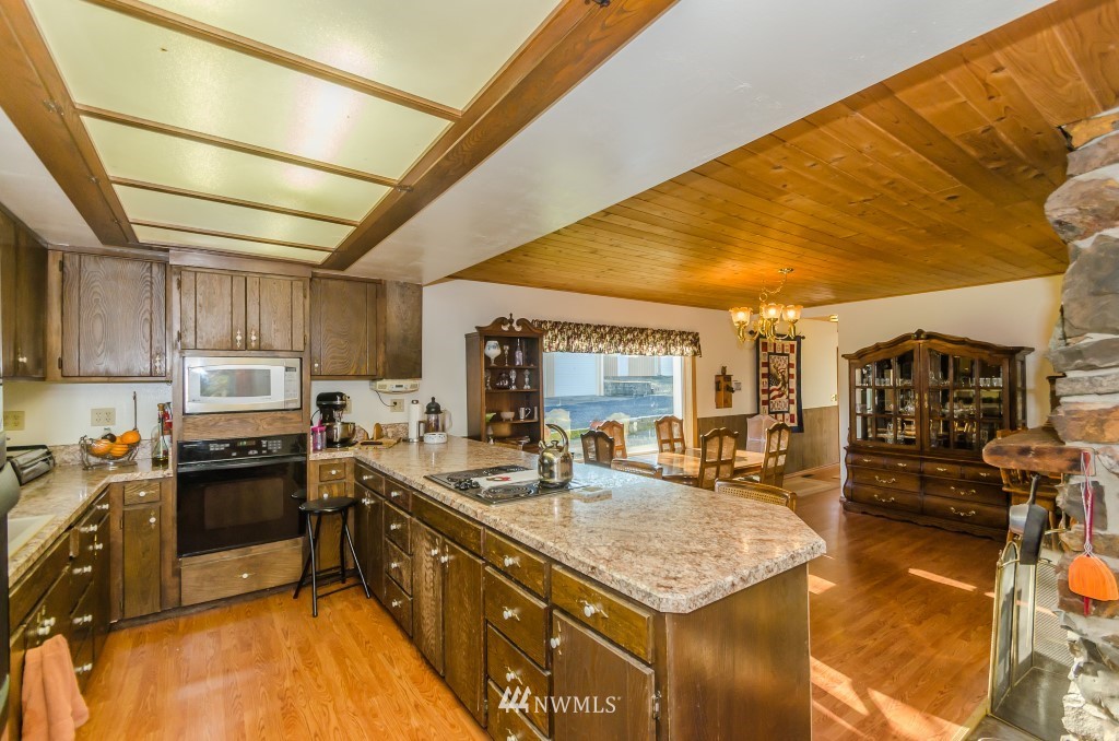 1001 King Road Winlock, WA 98596 - Photo 7 of 25