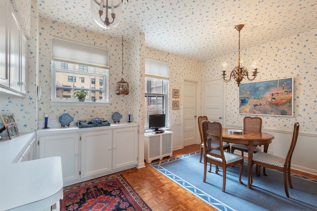 $450,000 | 1501 Hinman Avenue, Unit 5B, Evanston, IL 60201