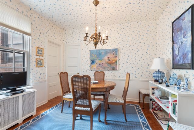 $450,000 | 1501 Hinman Avenue, Unit 5B, Evanston, IL 60201