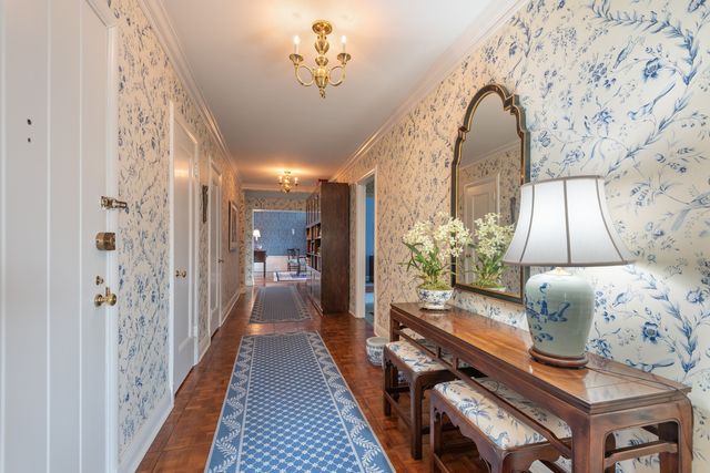 $450,000 | 1501 Hinman Avenue, Unit 5B, Evanston, IL 60201