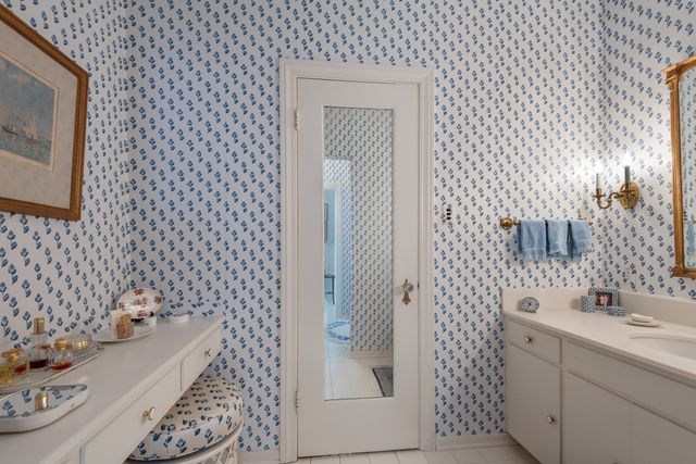 $450,000 | 1501 Hinman Avenue, Unit 5B, Evanston, IL 60201