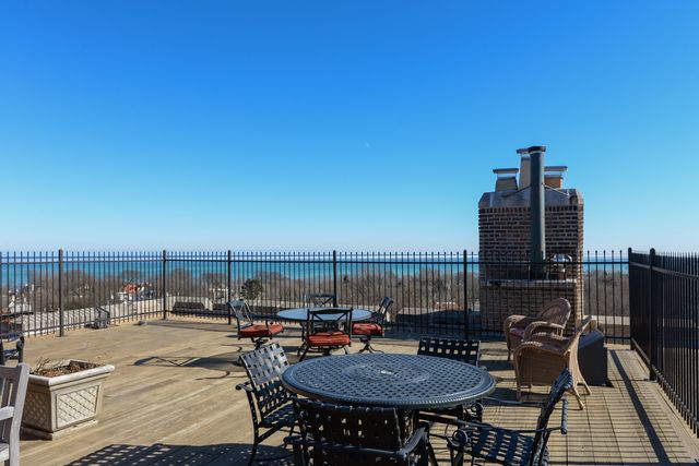 $450,000 | 1501 Hinman Avenue, Unit 5B, Evanston, IL 60201