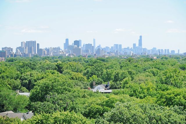 $450,000 | 1501 Hinman Avenue, Unit 5B, Evanston, IL 60201