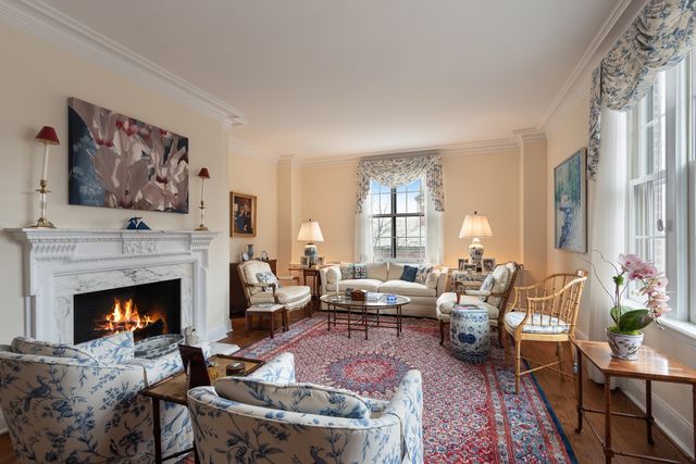 $450,000 | 1501 Hinman Avenue, Unit 5B, Evanston, IL 60201