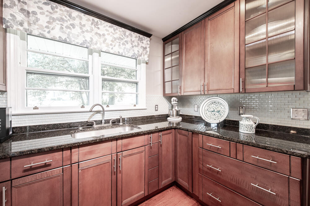 1017 Clark Road Southwest Aiken, SC 29803 - Photo 10 of 46 Second Sink & Granite Countertops!