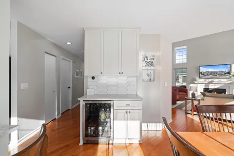 $469,900 | 1853 Woodland Circle, Unit 1201, Geneva, WI 53147