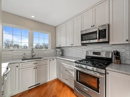 $469,900 | 1853 Woodland Circle, Unit 1201, Geneva, WI 53147