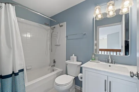 $469,900 | 1853 Woodland Circle, Unit 1201, Geneva, WI 53147