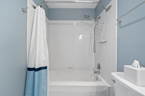 $469,900 | 1853 Woodland Circle, Unit 1201, Geneva, WI 53147