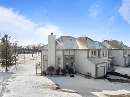 $469,900 | 1853 Woodland Circle, Unit 1201, Geneva, WI 53147
