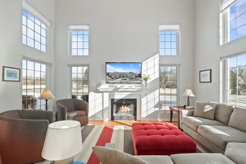 $469,900 | 1853 Woodland Circle, Unit 1201, Geneva, WI 53147