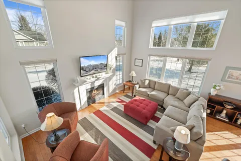 $469,900 | 1853 Woodland Circle, Unit 1201, Geneva, WI 53147