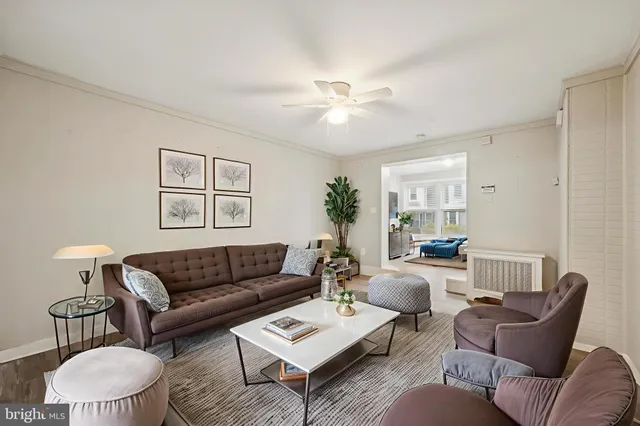 $1,000 | 6619 Guyer Avenue, Unit 1, Philadelphia, PA 19142