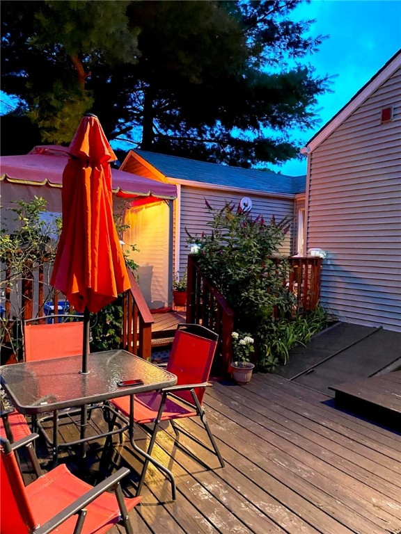 27 Napoleon Street Woonsocket, RI 02895 - Photo 8 of 40 Gallery Image 8