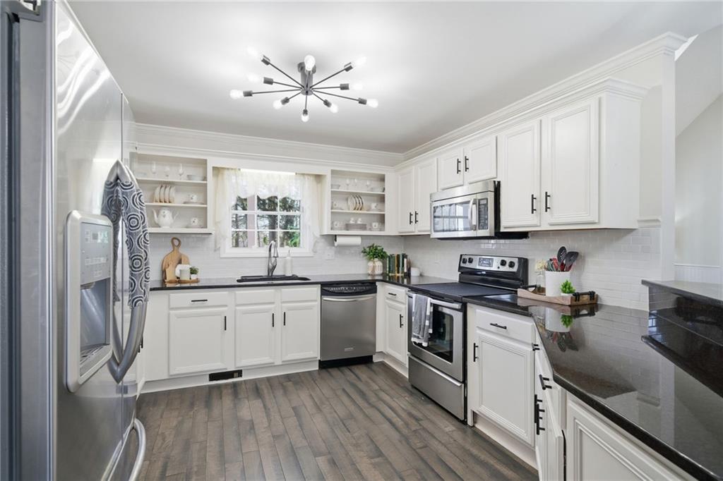 7376 Bates Drive Cumming, GA 30040 - Photo 18 of 29