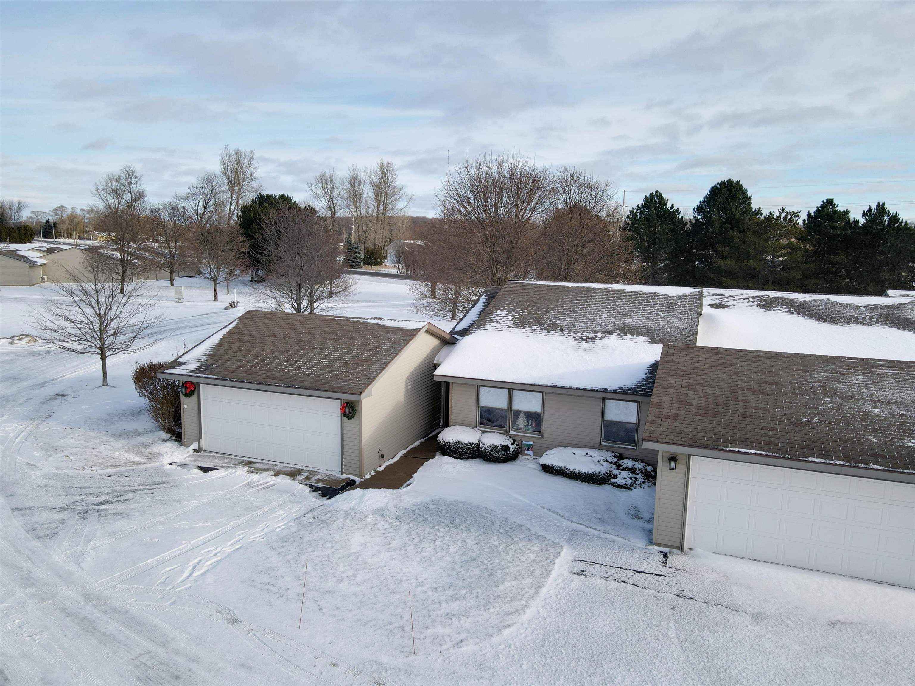 5273 Gray Road, Unit 1 Traverse City, MI 49684 - Photo 3 of 27