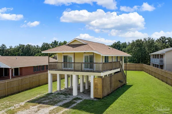$285,000 | 3195 Laurel Drive, Gulf Breeze, FL 32563