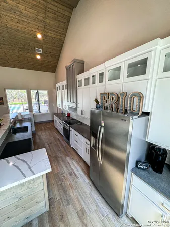 $995,000 | 34 Lazy Day, Concan, TX 78838