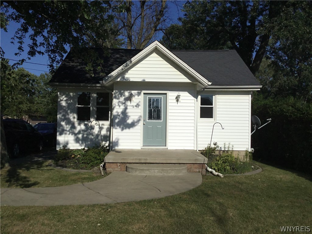7173 Ward Road Wheatfield, NY 14120 - Photo 1 of 1 Gallery Image 1
