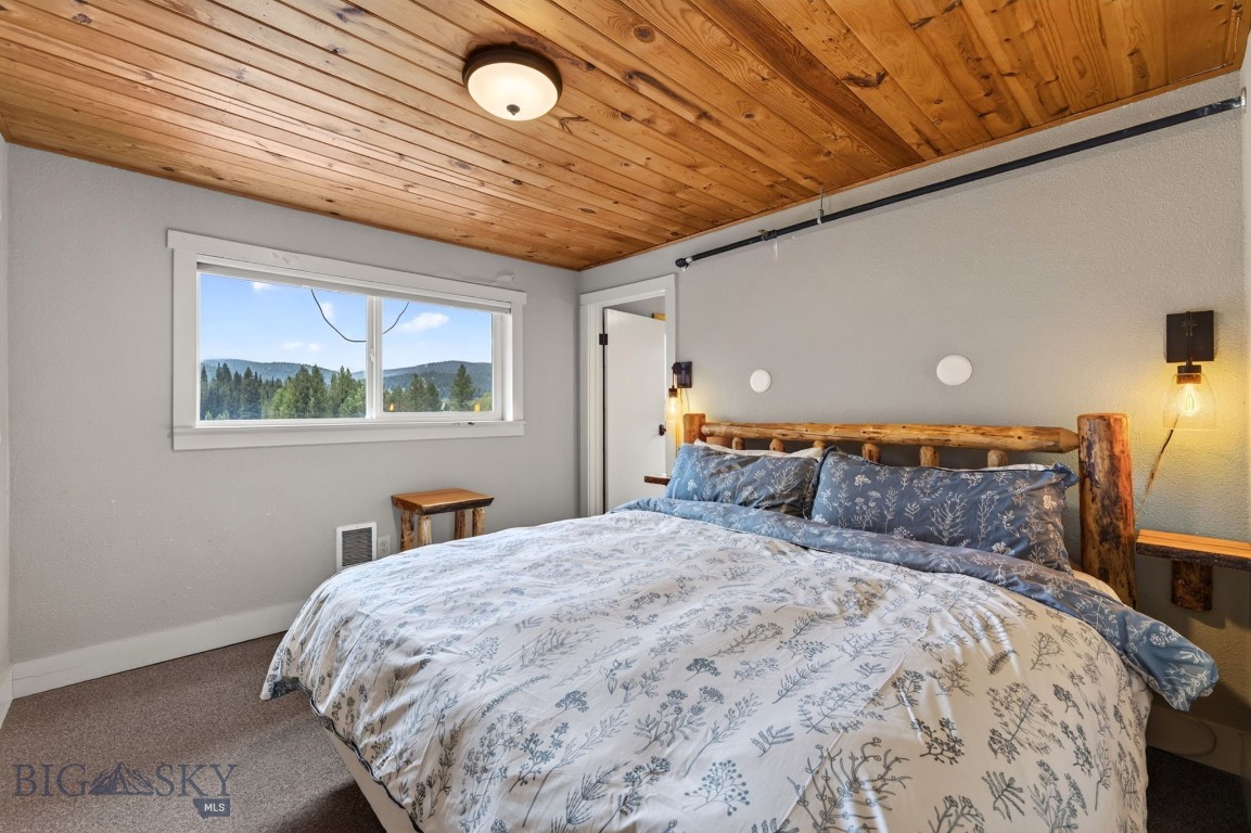 244 Mule Deer Road West Yellowstone, MT 59758 - Photo 27 of 49 Gallery Image 27