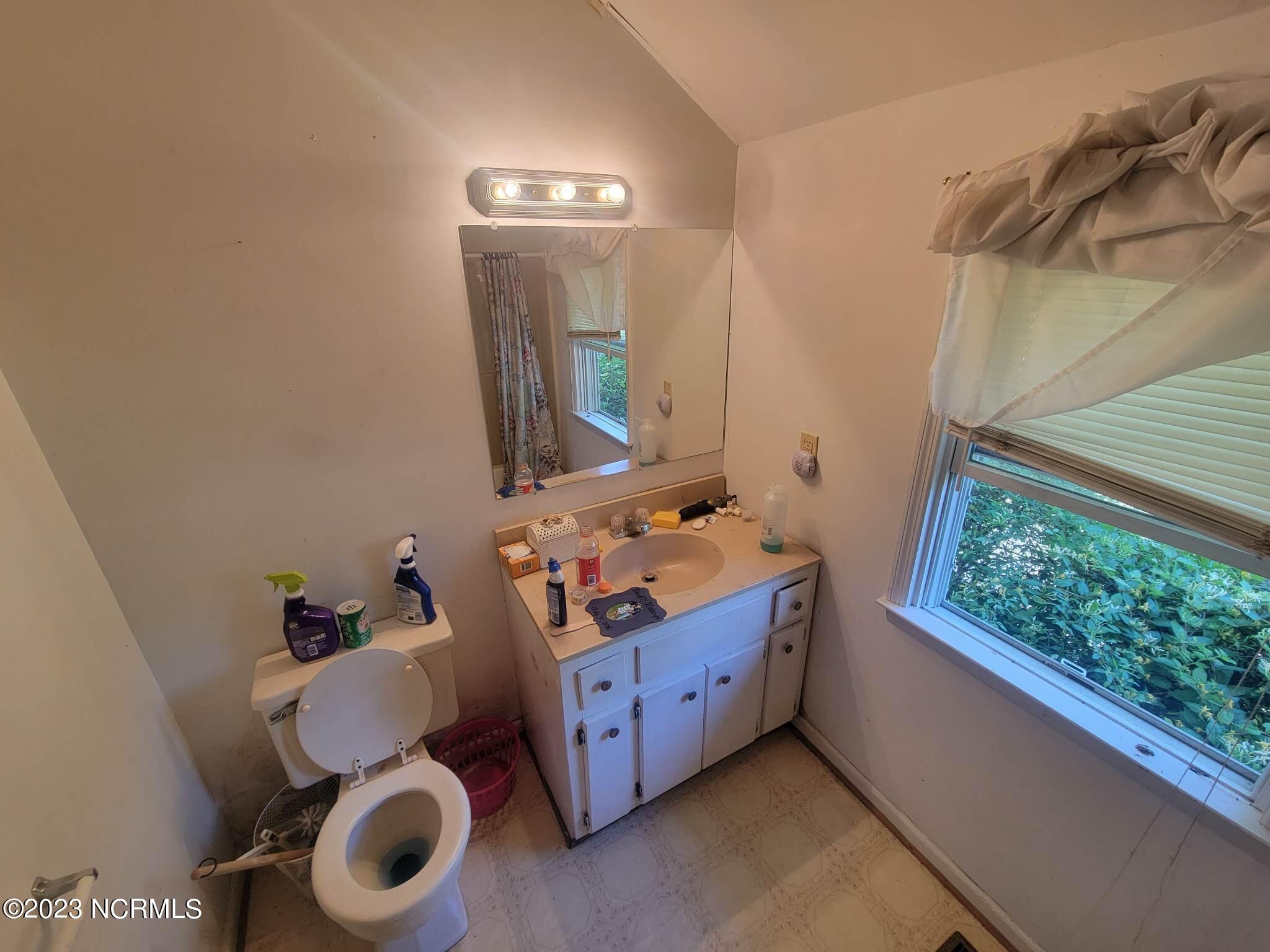 537 North Brown Road Beulaville, NC 28518 - Photo 23 of 26 341273356_1286133601982126_5257672012855