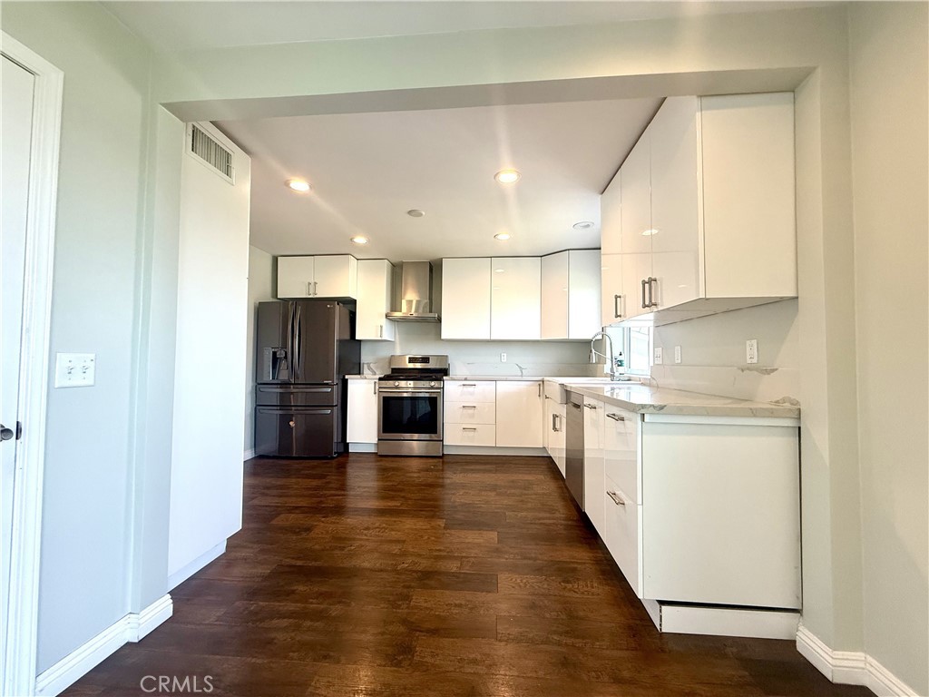 4214 Barrett Road Los Angeles, CA 90032 - Photo 2 of 29