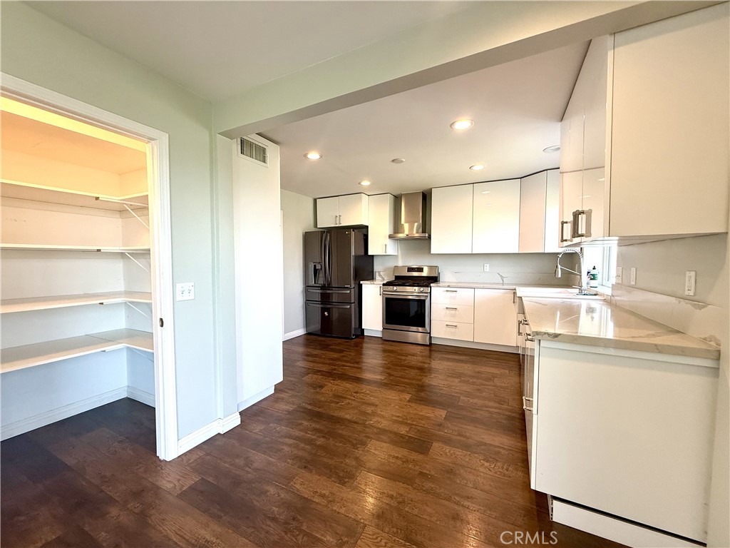 4214 Barrett Road Los Angeles, CA 90032 - Photo 4 of 29
