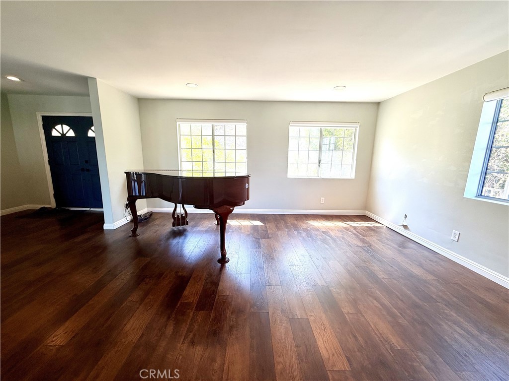4214 Barrett Road Los Angeles, CA 90032 - Photo 9 of 29