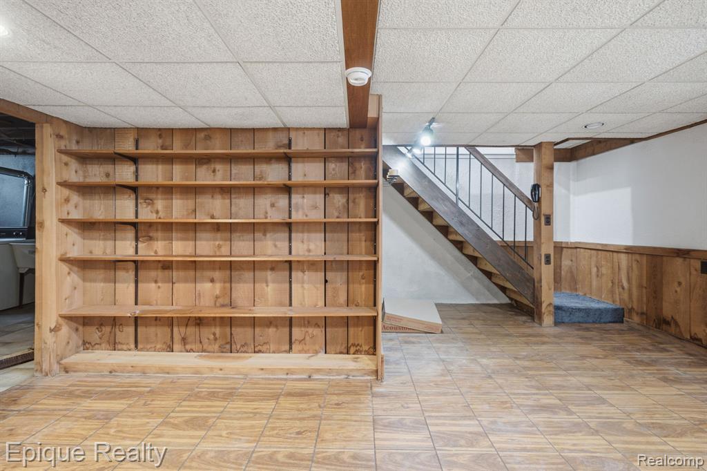 3895 Old Creek Road Troy, MI 48084 - Photo 21 of 23