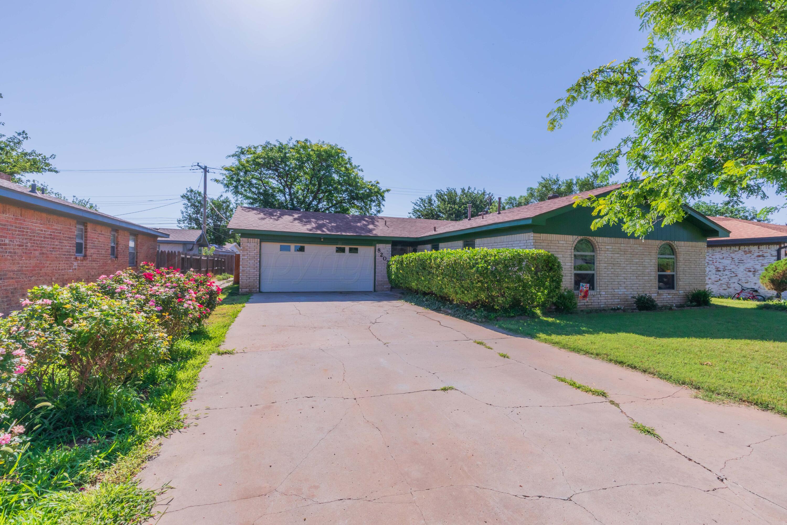 8203 Lamount Drive Amarillo, TX 79110 - Photo 13 of 39 FRONT