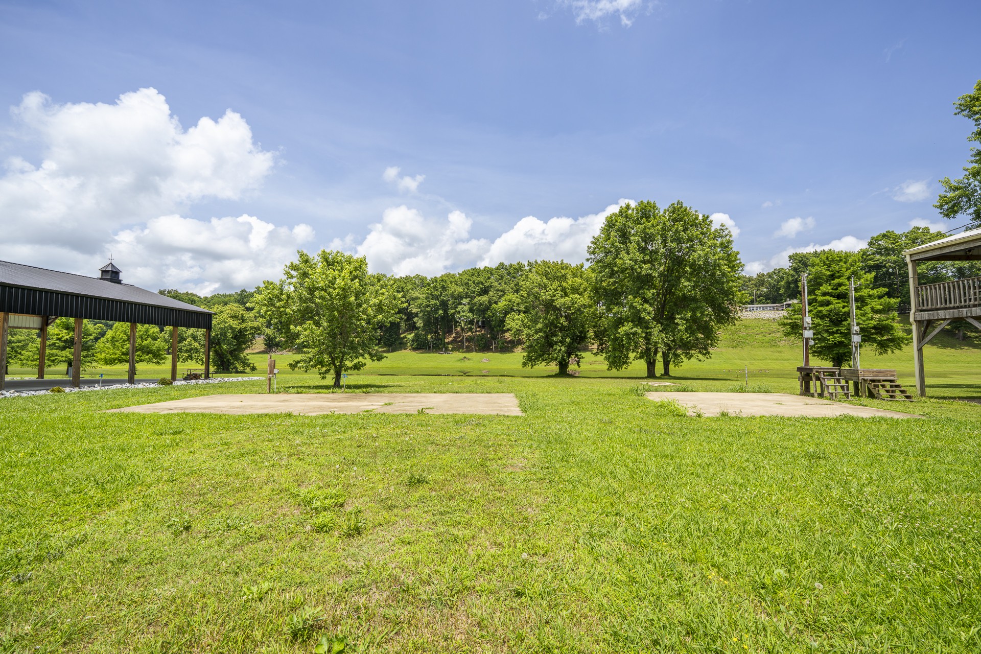 694 River Road Clifton, TN 38425 - Photo 15 of 26