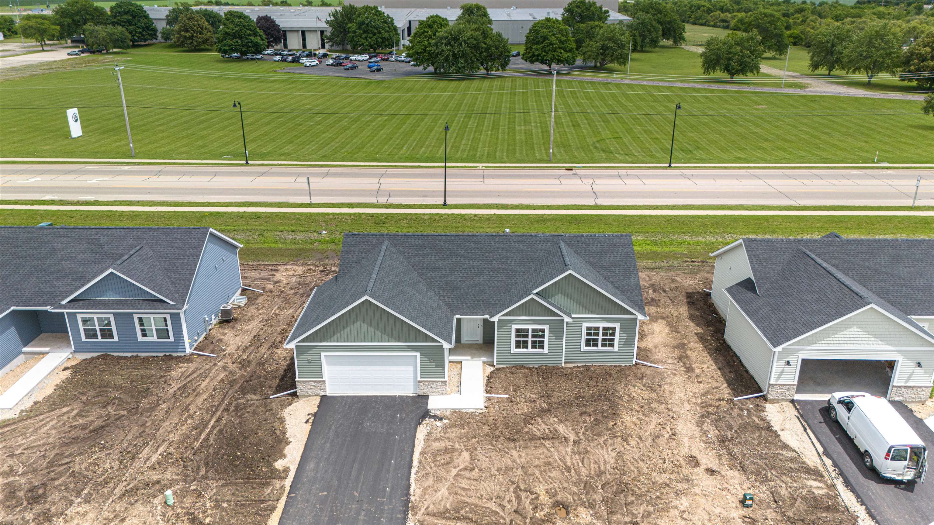 1744 East Kyle Beloit, WI 53511 - Photo 2 of 11