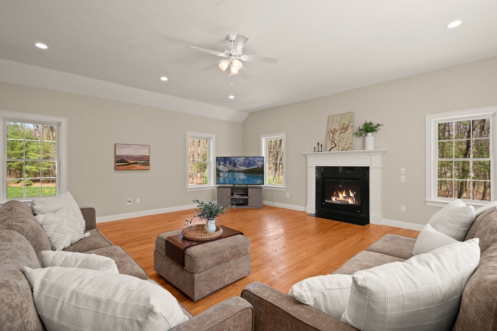 261 Ipswich Road Boxford, MA 01921 - Photo 13 of 42