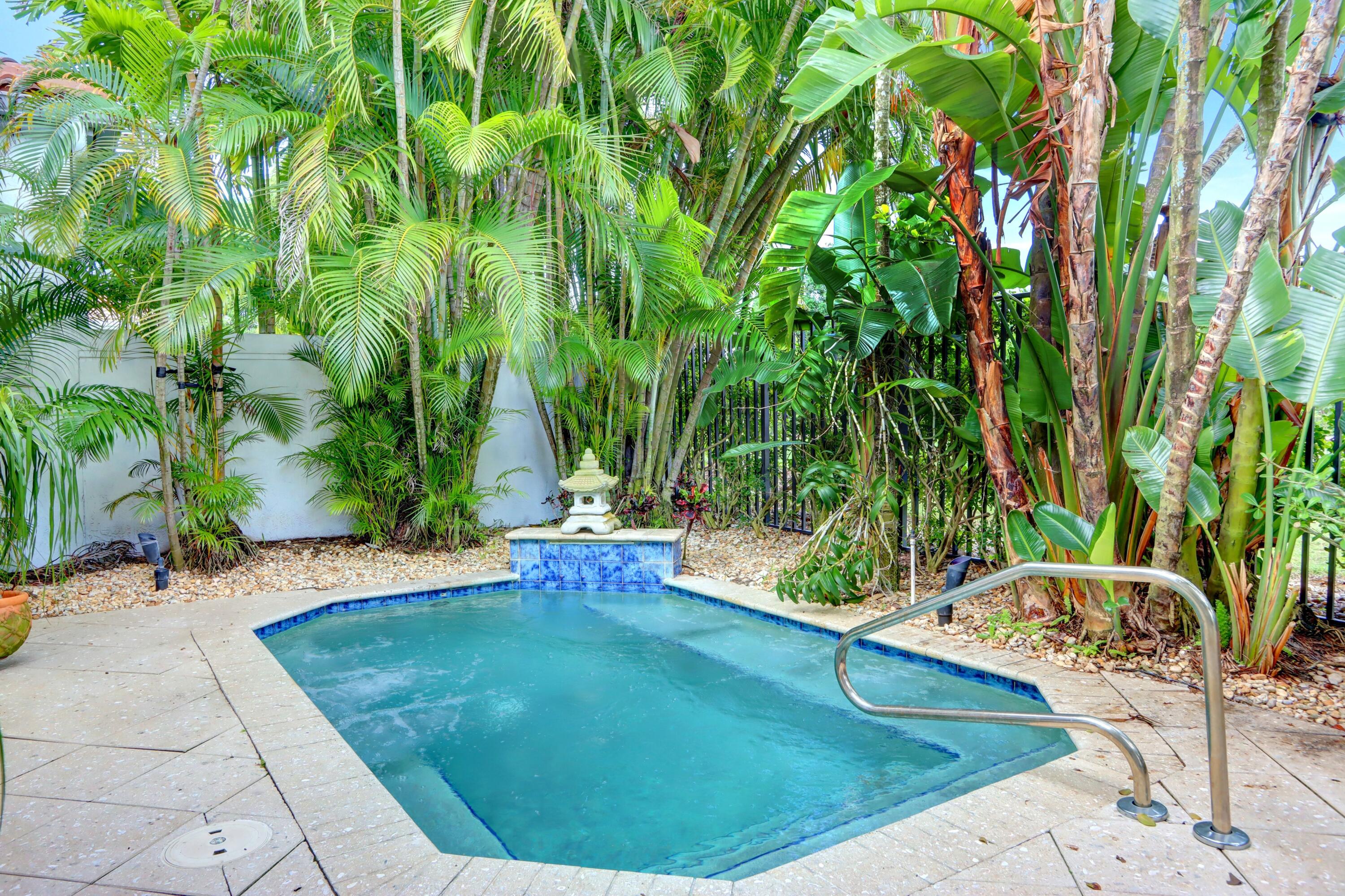 4230 Northwest 60th Drive Boca Raton, FL 33496 - Photo 16 of 34 Splash Pool