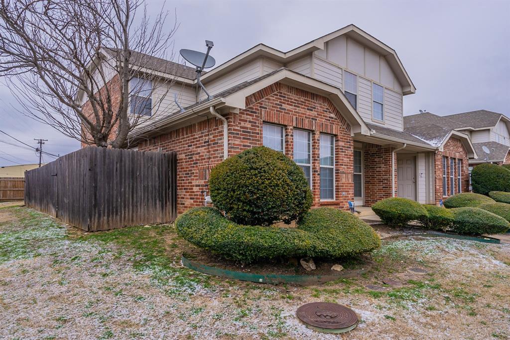 611 Oriole Boulevard, Unit 404 Duncanville, TX 75116 - Photo 1 of 37