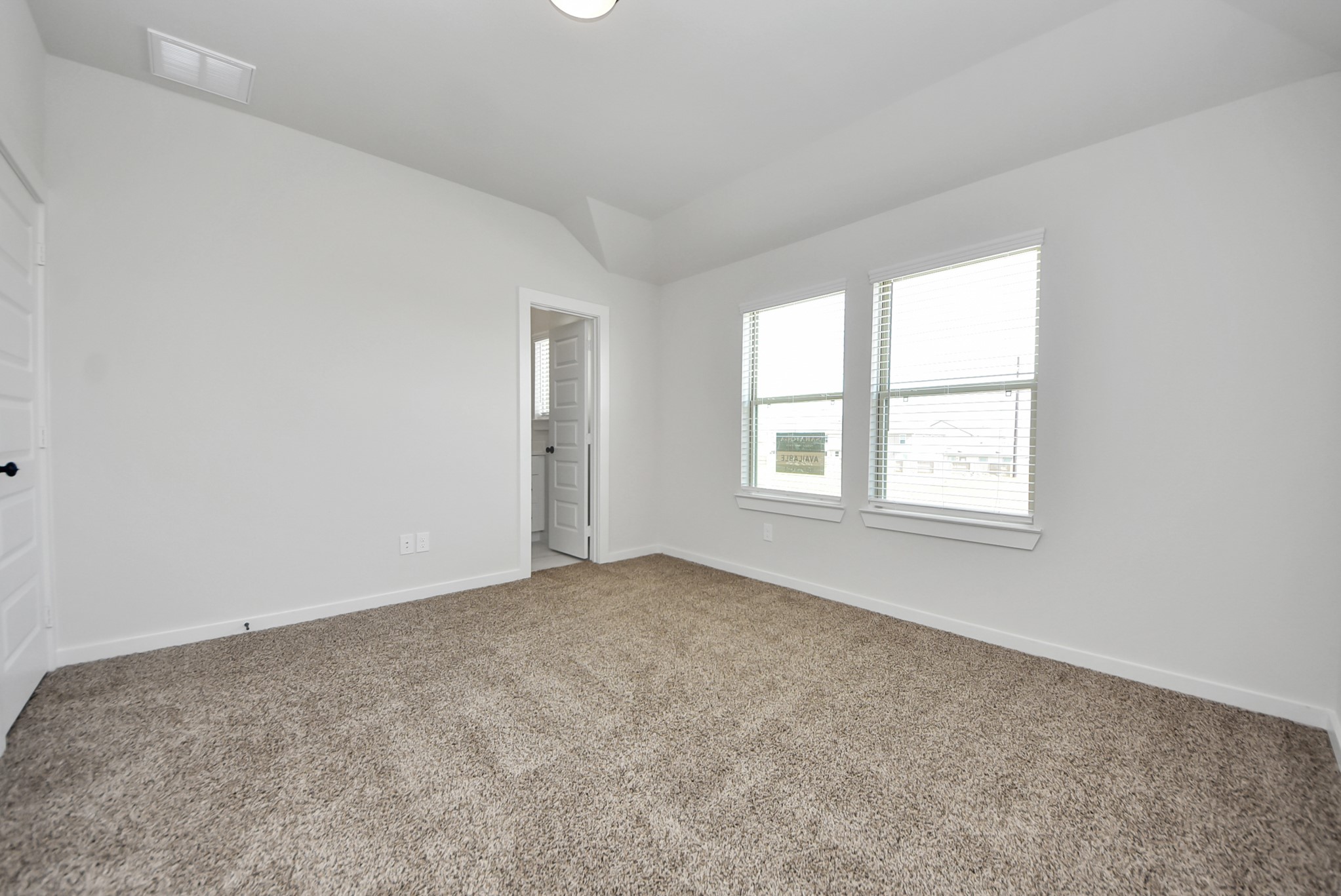 6522 Escondido Drive Rosharon, TX 77583 - Photo 23 of 33 Jr master suite, 2nd floor