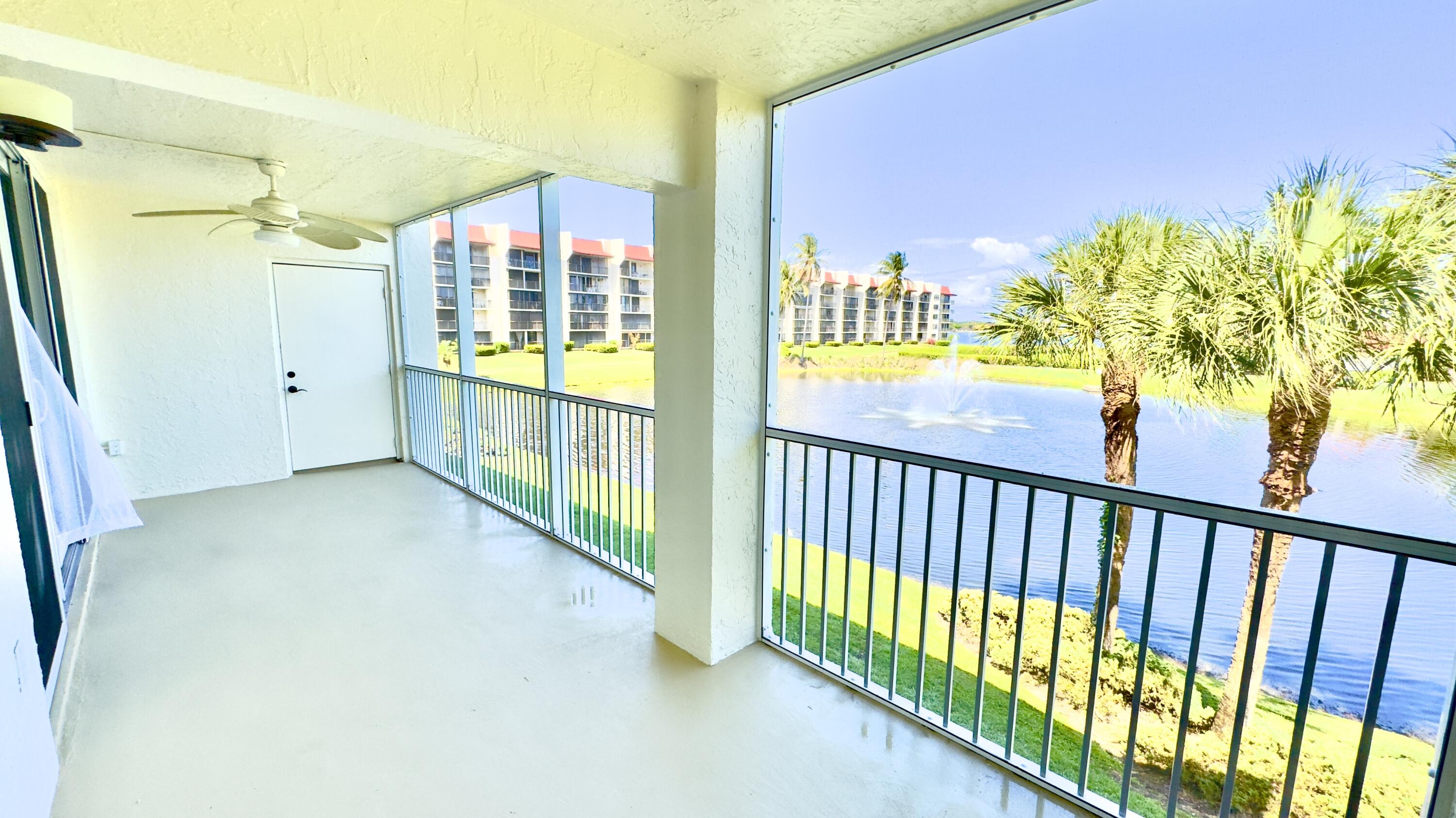 102 Half Moon Circle, Unit F2 Hypoluxo, FL 33462 - Photo 17 of 47 Large patio