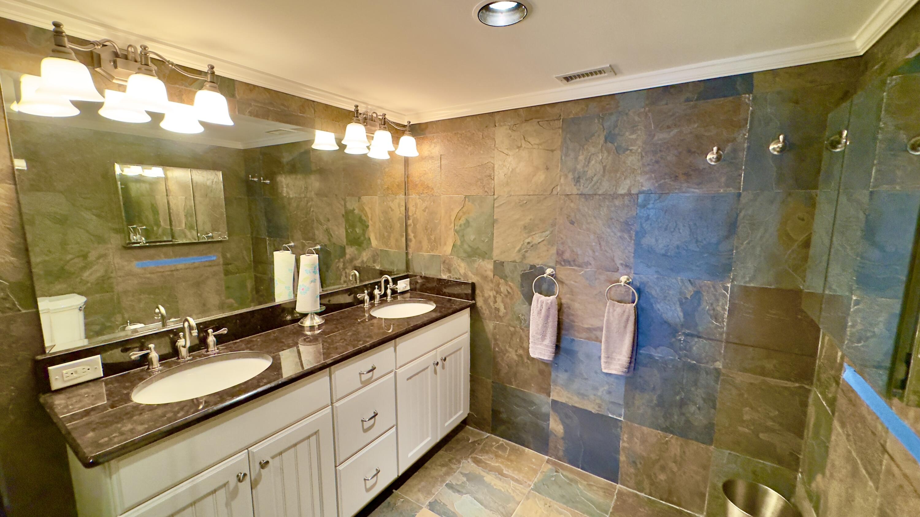 102 Half Moon Circle, Unit F2 Hypoluxo, FL 33462 - Photo 28 of 47 Master Bathroom