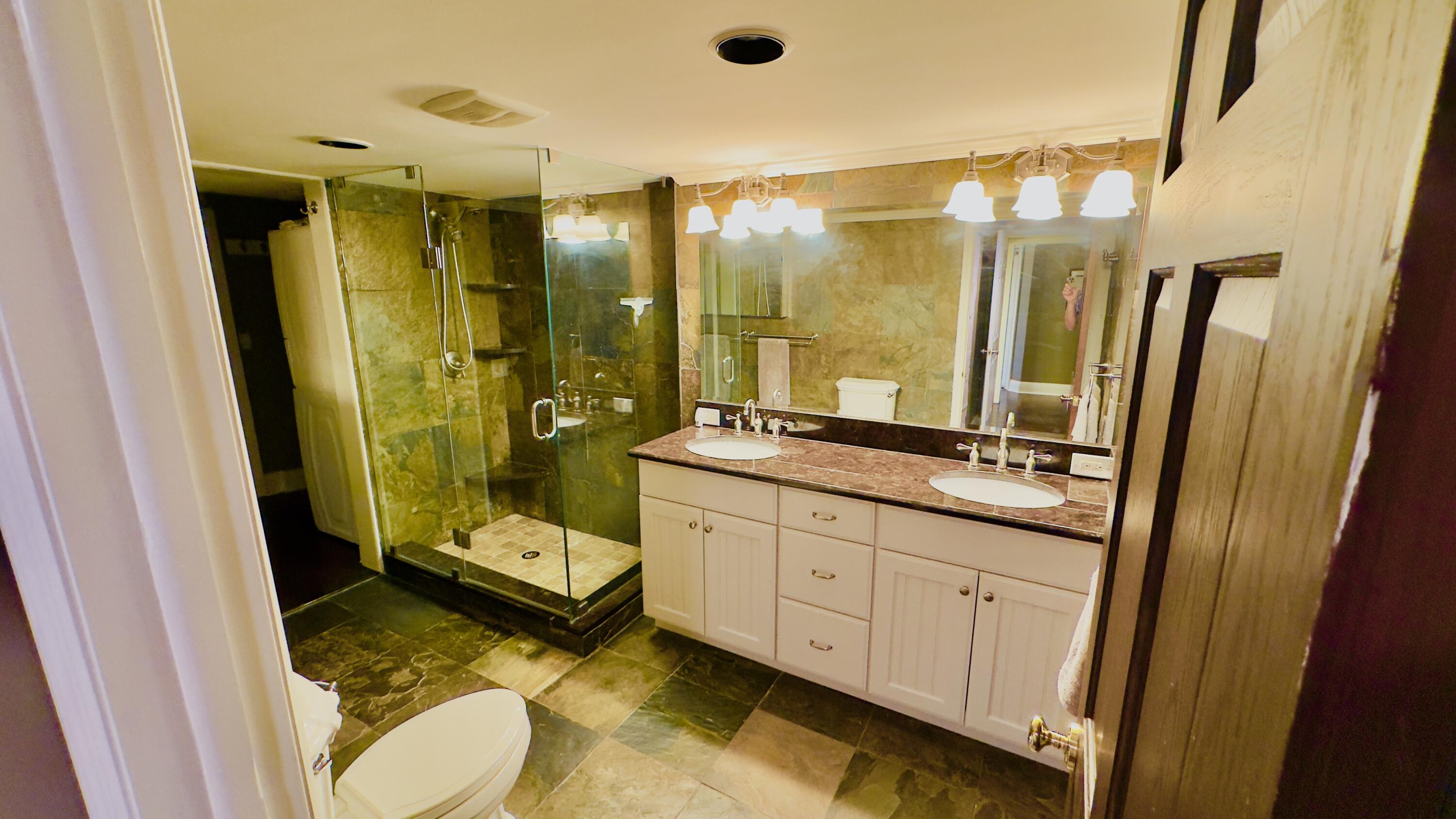 102 Half Moon Circle, Unit F2 Hypoluxo, FL 33462 - Photo 45 of 47 IMG_8083