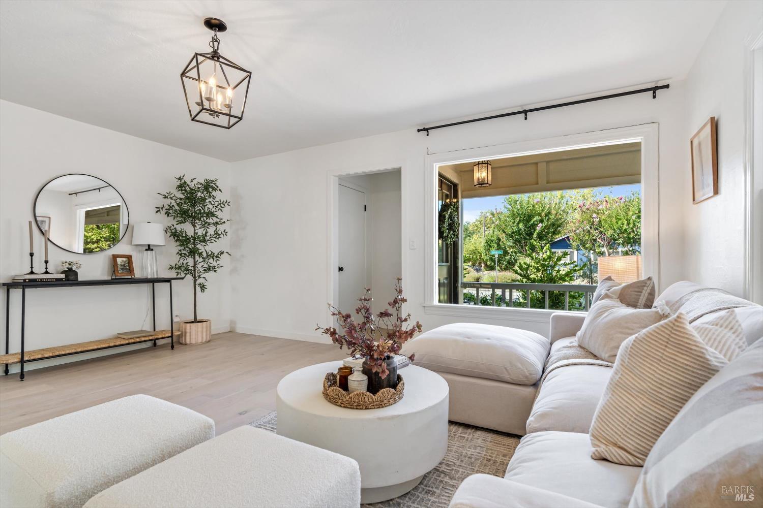 732 Church Street Santa Rosa, CA 95405 - Photo 4 of 30