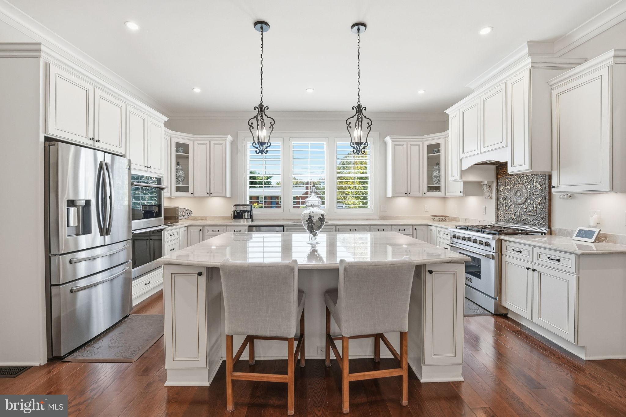 609 Kingsley Road Southwest Vienna, VA 22180 - Photo 16 of 64