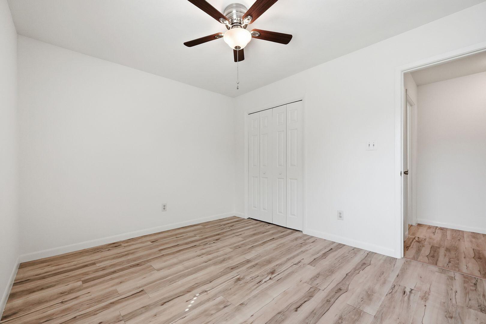 5 Kelly Way Valparaiso, FL 32580 - Photo 20 of 31 wooden floor in an empty room