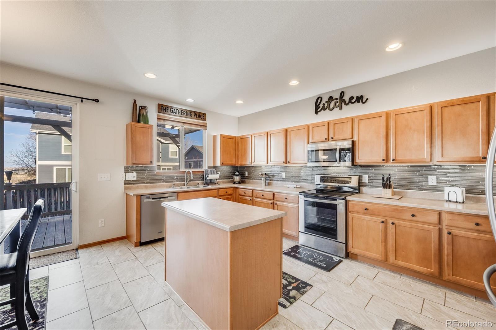 576 Hedgerow Way Brighton, CO 80601 - Photo 14 of 50