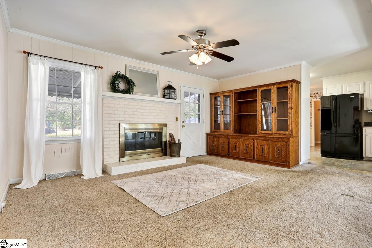 103 East Fernwood Road Simpsonville, SC 29681 - Photo 6 of 28 Gallery Image 6