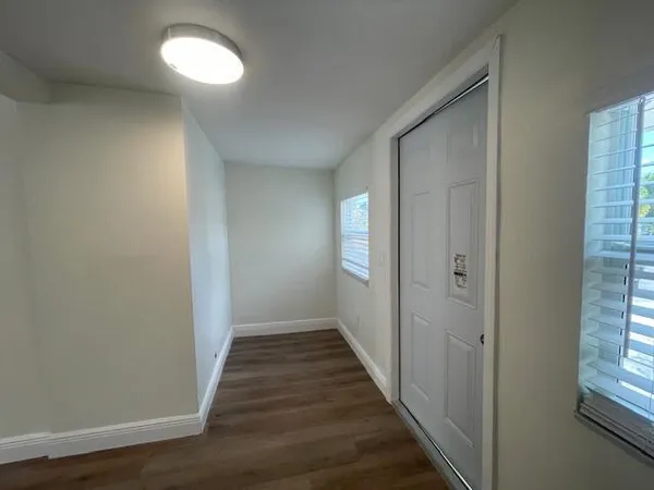 $2,000 | 413 North E Street, Lake Worth Beach, FL 33460