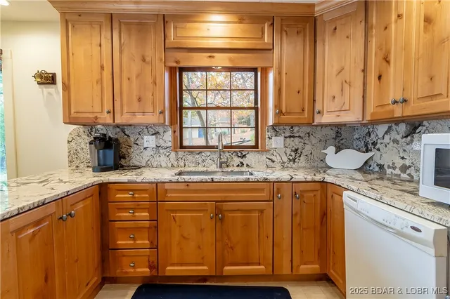 $675,000 | 339 Hickory Hollow Road, Sunrise Beach, MO 65079