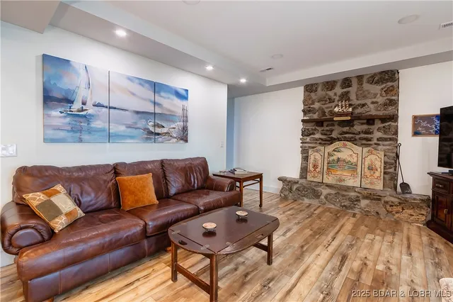 $675,000 | 339 Hickory Hollow Road, Sunrise Beach, MO 65079